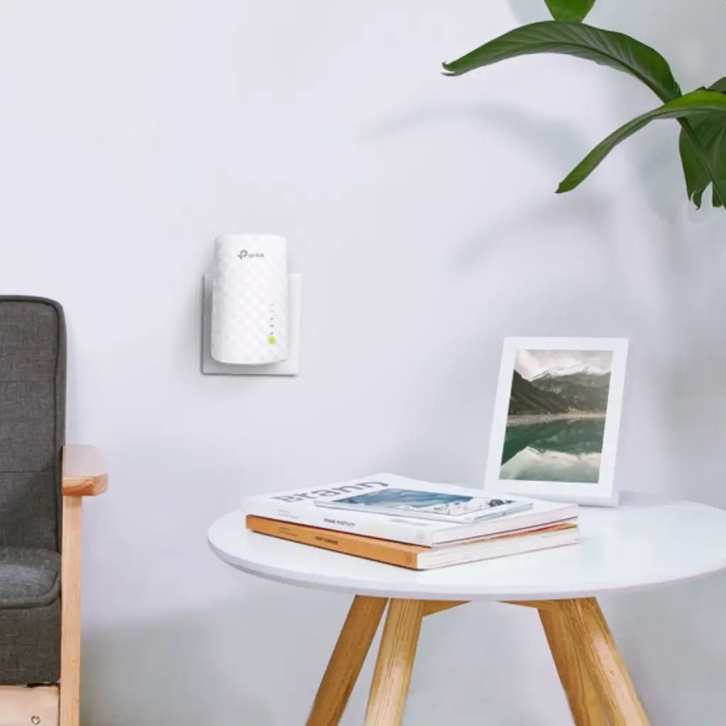 TP-Link RE200 AC750 Dual Band Wi-Fi Range Extender with Ethernet Port and OneMesh Technology